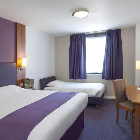 Premier Inn Leamington Spa Town Centre-2